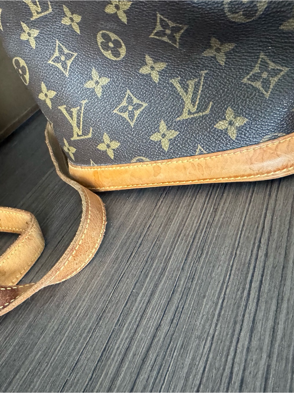 Louis Vuitton Monogram Canvas Shoulder Bag - Brown/ Tan - Picture 4 of 16